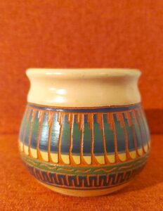 A small Navajo pot